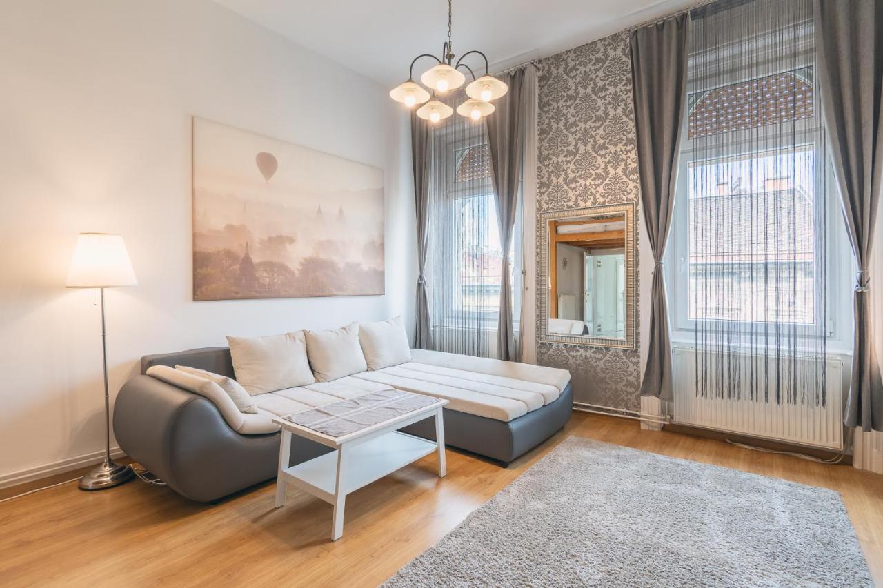 شقة Bright Nest Liszt Academy بودابست المظهر الخارجي الصورة